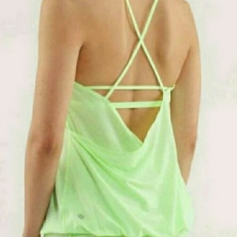 Lululemon go and flow tank